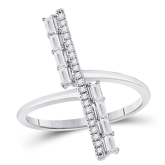 14kt White Gold Womens Baguette Diamond Linear Bar Fashion Ring 1/4 Cttw